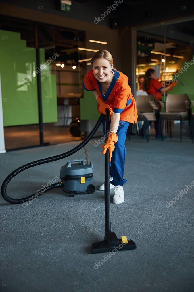 美装・共用部清掃担当スタッフCのイメージ写真